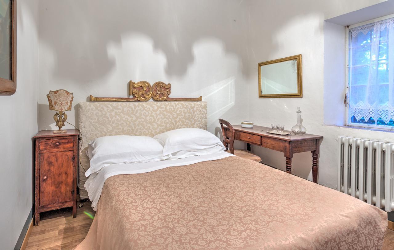 B&B La Residenza Del Poeta Montesicuro Buitenkant foto