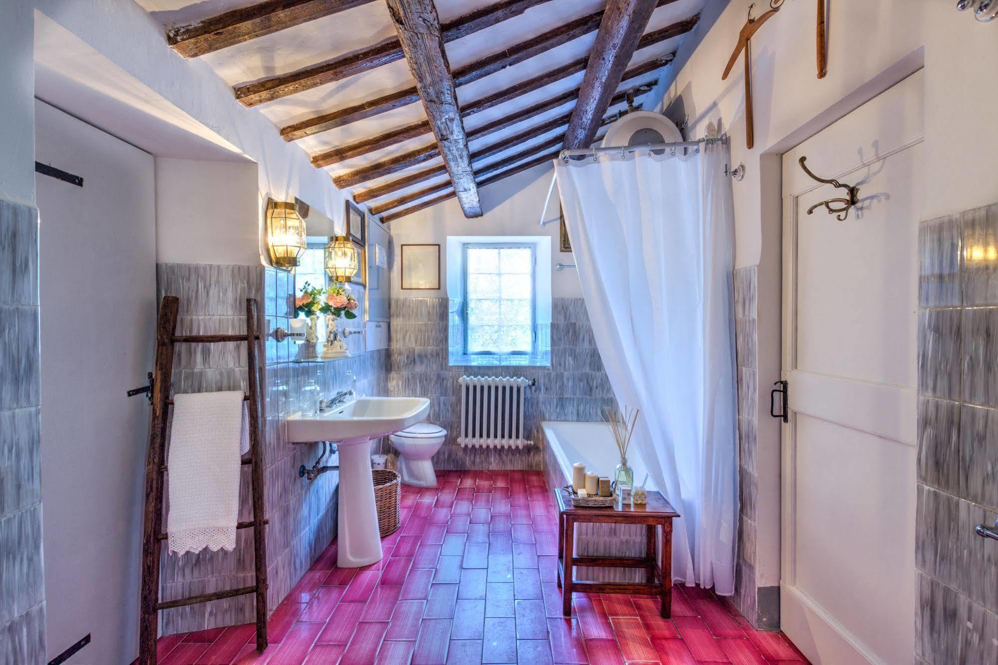 B&B La Residenza Del Poeta Montesicuro Buitenkant foto